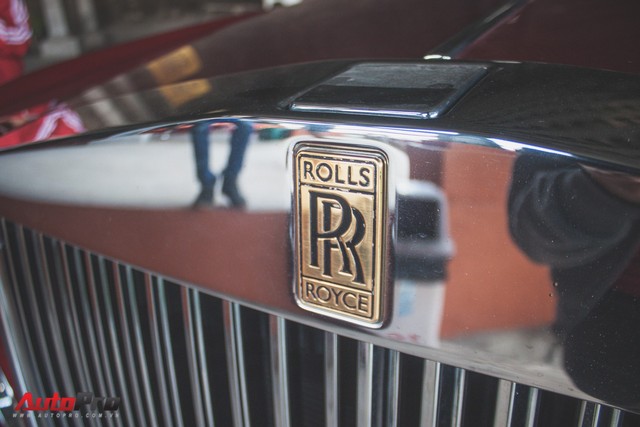 Gặp lại Rolls-Royce Phantom đỏ mận của ông chủ khu du lịch Đại Nam - Ảnh 4.