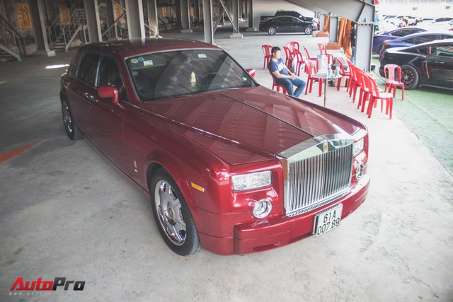 Gặp lại Rolls-Royce Phantom đỏ mận của ông chủ khu du lịch Đại Nam - Ảnh 2.