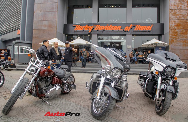 Café sáng thứ 7 - văn hóa của người chơi xe Harley-Davidson tại Hà Nội - Ảnh 1.
