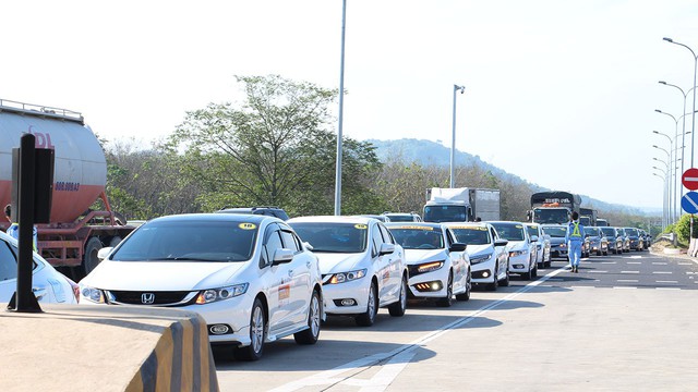 Được hộ tống bằng Ford F-150, hàng chục chiếc Honda Civic chạy tour gần 400 km tại Việt Nam - Ảnh 7.