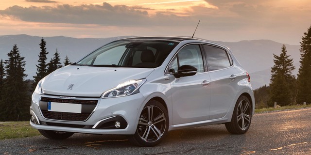 Thắng lớn trong năm 2017, Peugeot dồn lực cho SUV, xe điện - Ảnh 2.