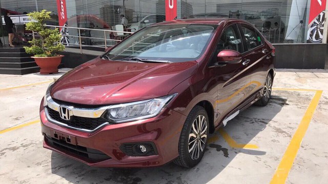 Honda City hạ giá nhẹ đầu năm 2018