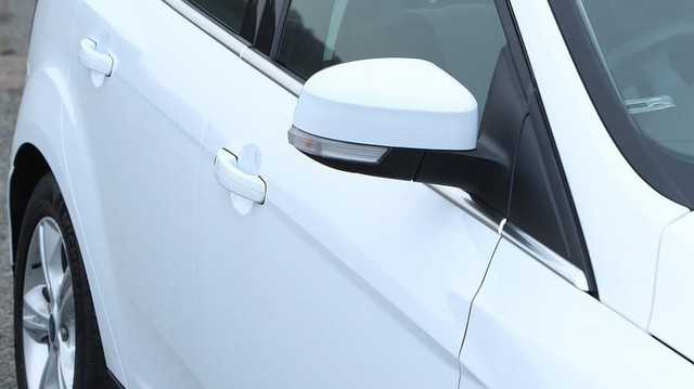 Kỹ sư Ford muốn tháo gương chiếu hậu ô tô để tiết kiệm nhiên liệu