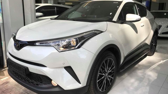 Toyota C-HR turbo về Việt Nam ngang tầm giá Mercedes-Benz GLC