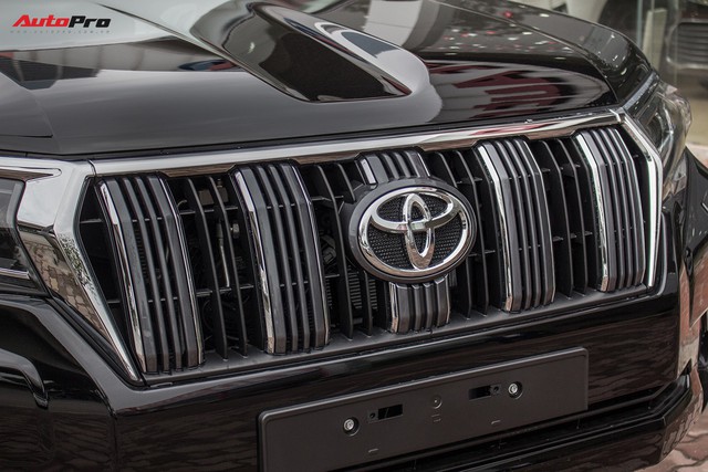 Khám phá Toyota Land Cruiser Prado 2018 giá hơn 2,2 tỷ đồng tại Việt Nam - Ảnh 8.