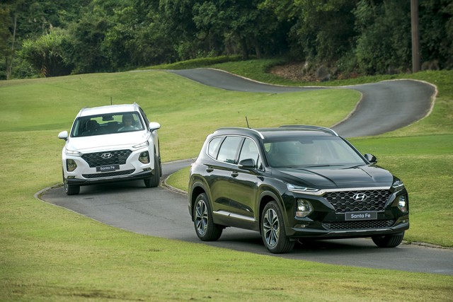 Chênh 190 triệu đồng, Hyundai Santa Fe 2019 “full option” hơn gì bản tiêu chuẩn? - Ảnh 3.
