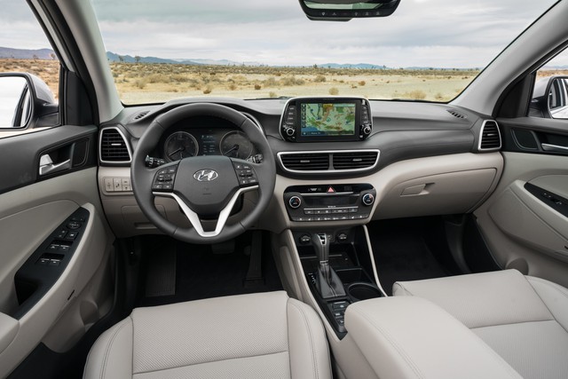 Hyundai Tucson 2019 với nội thất kiểu Santa Fe rục rịch ra mắt tại Việt Nam, mẫu cũ cháy hàng trước Tết - Ảnh 2.