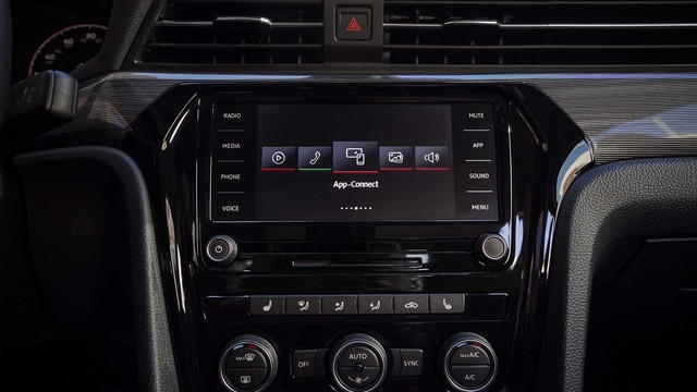 Trình làng Volkswagen Passat 2020: Tham vọng lớn, thay đổi nhỏ - Ảnh 6. Trình làng Volkswagen Passat 2020: Tham vọng lớn, thay đổi nhỏ - Ảnh 6.