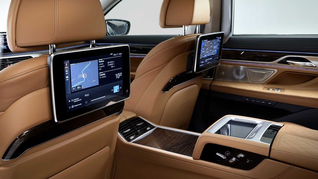 BMW 7-Series chính thức ra mắt - thách thức Mercedes-Benz S-Class - Ảnh 18.