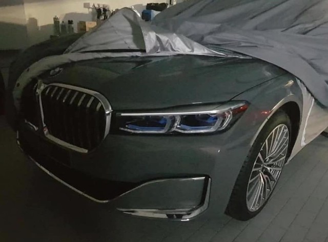 Rò rỉ bộ ảnh chi tiết đầu tiên của BMW 7-Series 2020 với “lỗ mũi” khổng lồ - Ảnh 1.