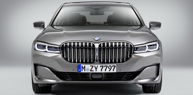 Nhìn lại thay đổi bộ mặt BMW 7-Series qua từng thế hệ: Đèn thu nhỏ còn lỗ mũi lớn dần - Ảnh 12.