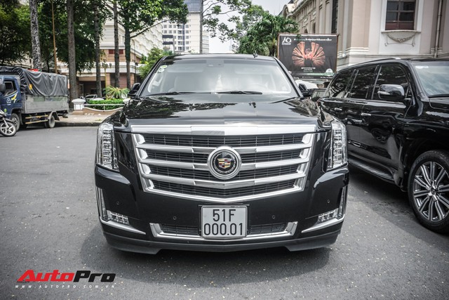 Cadillac Escalade 2015 biển khủng và độc nhất trên phố Sài Gòn - Ảnh 13.