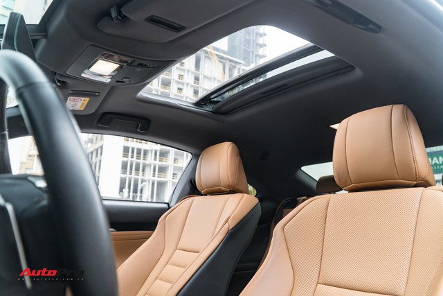 Độc nhất sàn xe cũ, Lexus RC 200t treo giá 2,7 tỷ đồng - Ảnh 13. Độc nhất sàn xe cũ, Lexus RC 200t treo giá 2,7 tỷ đồng - Ảnh 13.