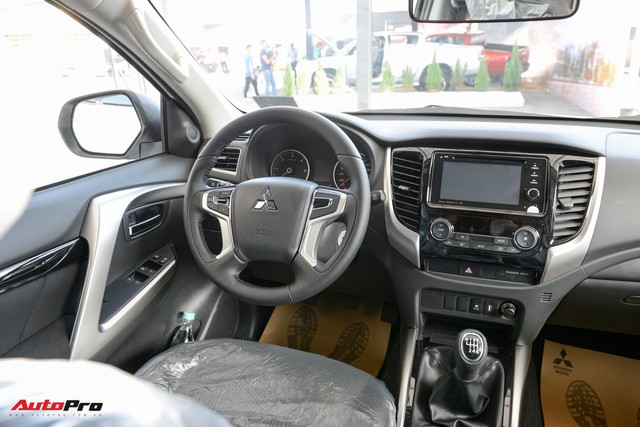 Chi tiết Mitsubishi Pajero Sport số sàn, một cầu giá 980,5 triệu đồng - lựa chọn mới không phải Fortuner cho người chạy dịch vụ - Ảnh 7.