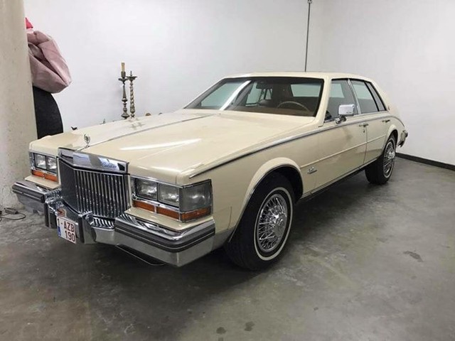 Đồ cổ 40 năm tuổi Cadillac Seville hét giá hơn 1,7 tỷ đồng - Ảnh 1.