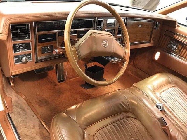 Đồ cổ 40 năm tuổi Cadillac Seville hét giá hơn 1,7 tỷ đồng - Ảnh 4.