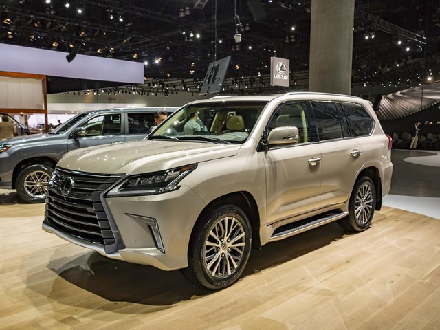 BMW X7 sắp về Việt Nam cần dè chừng những ‘khủng long’ 7 chỗ giá tới cả chục tỷ đồng - Ảnh 3. BMW X7 sắp về Việt Nam cần dè chừng những ‘khủng long’ 7 chỗ giá tới cả chục tỷ đồng - Ảnh 3.