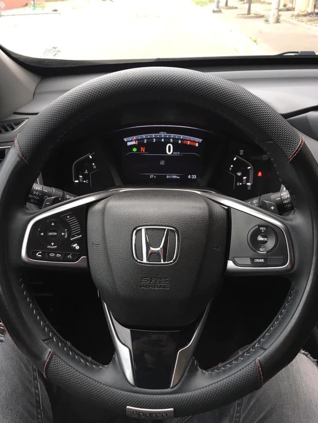 Giá tăng 10 triệu, Honda CR-V 2019 tại Việt Nam cắt tính năng cảm ứng âm lượng trên vô-lăng - Ảnh 2.