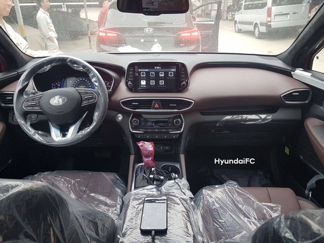 Hyundai Santa Fe 2019 full option về Việt Nam: Có nhớ ghế, điều hòa hàng ghế 3, màn hình đa thông tin 7 inch - Ảnh 1.
