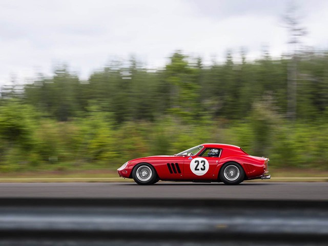 Siêu xe Ferrari 80 triệu USD thoát cảnh bị copy thiết kế bằng cách làm có 1-0-2 - Ảnh 1.