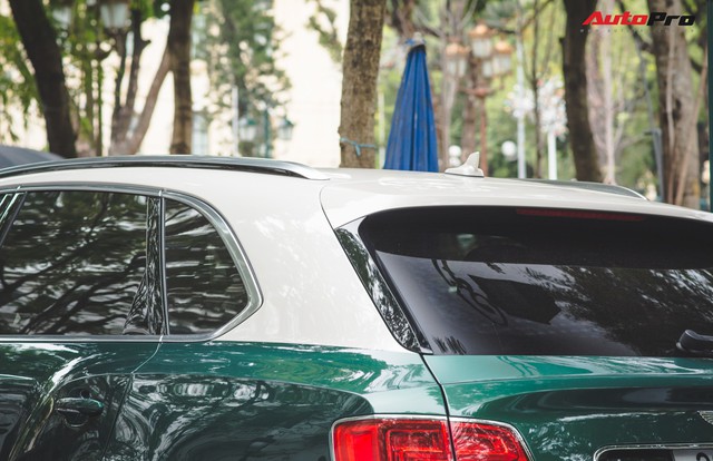 Soi kĩ Bentley Bentayga Onyx Edition hai tông màu độc nhất Việt Nam - Ảnh 10.