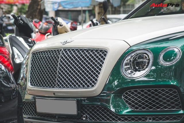 Soi kĩ Bentley Bentayga Onyx Edition hai tông màu độc nhất Việt Nam - Ảnh 7.