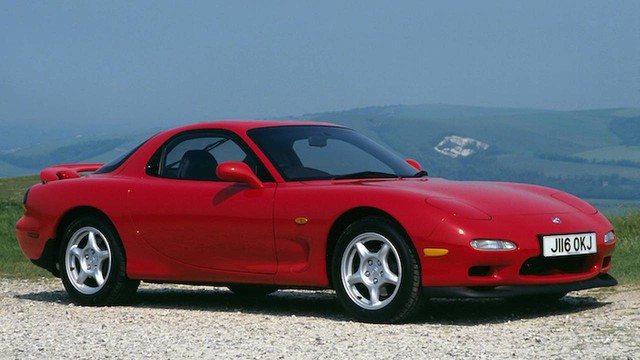 5 dòng xe thể thao Nhật Bản từng khiến Ferrari run sợ vào thập niên 1990 - Ảnh 2.
