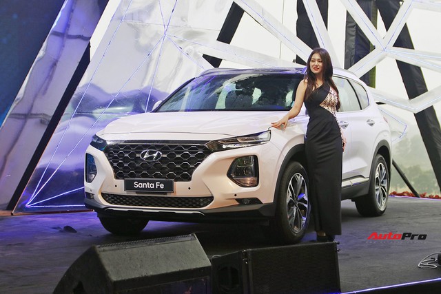 Hyundai Santa Fe 2019 ra mắt với 6 phiên bản, giá từ 995 triệu đồng - Ảnh 4.