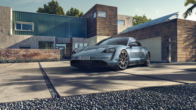 Porsche chính thức giới thiệu bản "giá rẻ" cho Taycan, vẫn mạnh hơn 911 GT3