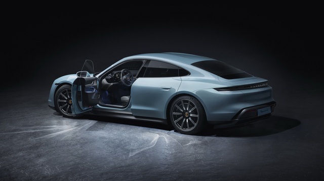 Con số dưới đây cho thấy khả năng "móc túi" kinh khủng của Porsche Taycan sắp về Việt Nam