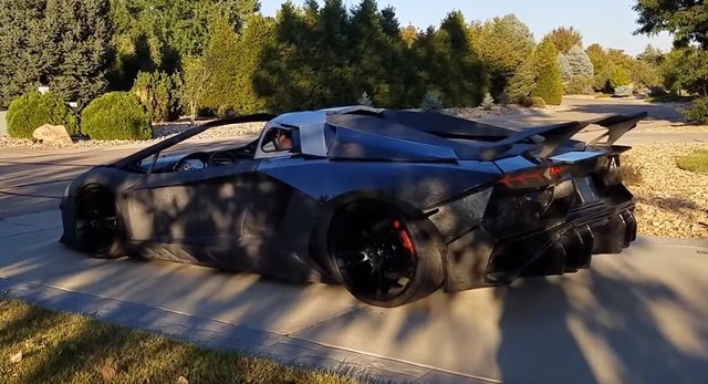 Tu che thanh cong Lamborghini Aventador in 3D danh tinh tac gia gay bat ngo