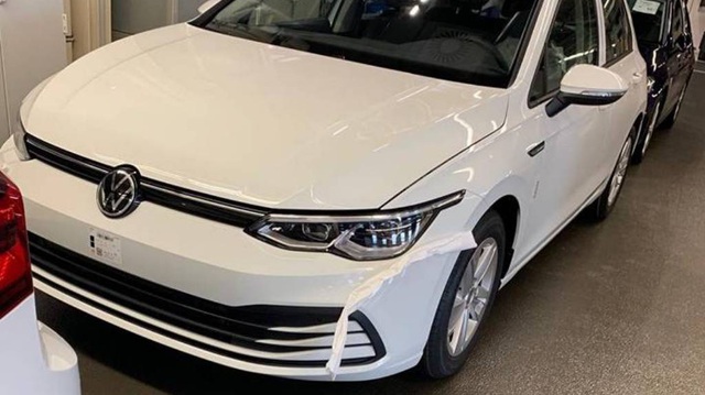 Xe bán chạy nhì thế giới Volkswagen Golf lộ nội, ngoại thất đời mới gây nhiều tranh cãi