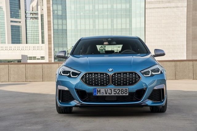 Ra mắt BMW 2-Series Gran Coupe: Cấu mỗi xe BMW một ít để cạnh tranh Mercedes-Benz CLA - Ảnh 1. Ra mắt BMW 2-Series Gran Coupe: Cấu mỗi xe BMW một ít để cạnh tranh Mercedes-Benz CLA - Ảnh 1.