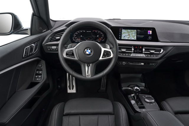 Ra mắt BMW 2-Series Gran Coupe: Cấu mỗi xe BMW một ít để cạnh tranh Mercedes-Benz CLA - Ảnh 7. Ra mắt BMW 2-Series Gran Coupe: Cấu mỗi xe BMW một ít để cạnh tranh Mercedes-Benz CLA - Ảnh 7.