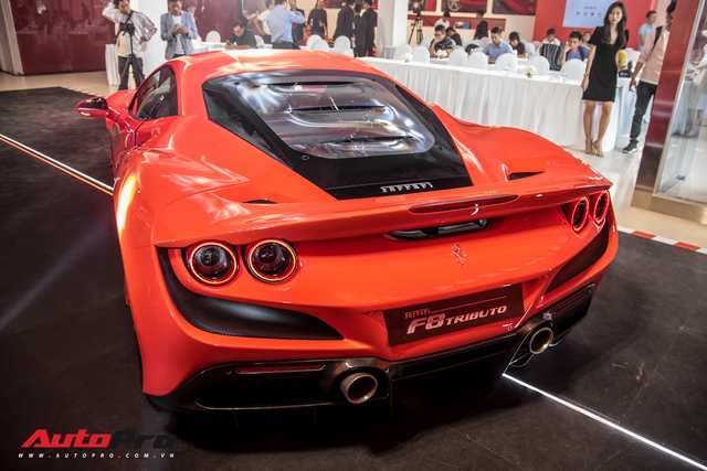 Đánh giá nhanh Ferrari F8 Tributo giá đồn đoán 30 tỷ đồng - siêu xe khiến nhiều đại gia Việt thèm muốn - Ảnh 6.