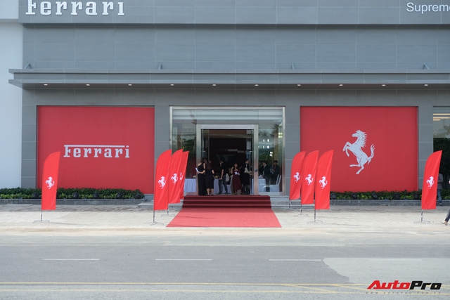 Showroom Ferrari chính hãng khai trương tại Việt Nam nhưng mới chỉ bán siêu xe cũ - Ảnh 1.