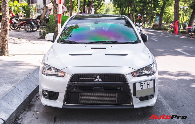 Bắt gặp Mitsubishi Lancer Evolution Final Edition độc nhất Việt Nam - giá ngang ngửa Ford Mustang GT - Ảnh 2.