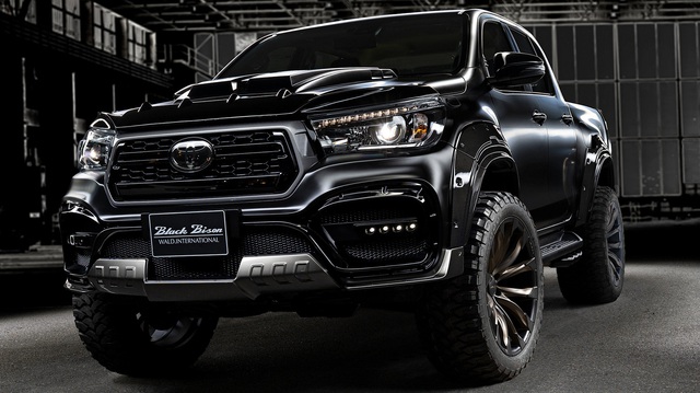 Toyota Hilux độ Wald hầm hố hơn Ford Ranger Raptor, giá gói nâng cấp ngang Kia Morning