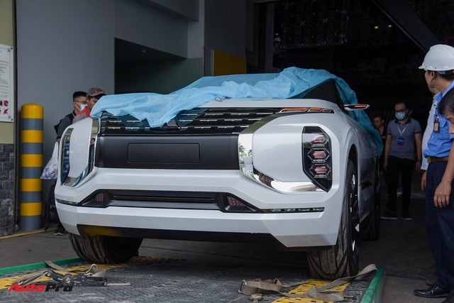 Tháo bạt mẫu concept GT-PHEV - Át chủ bài của Mitsubishi triển lãm VMS 2019 - Ảnh 4.