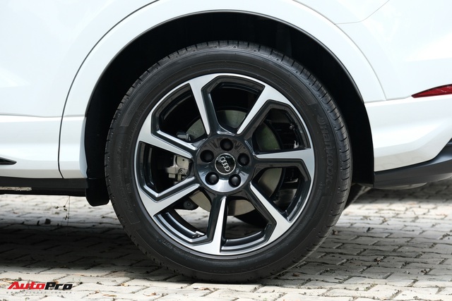 Dàn xe Audi đổ bộ SECC, hứa hẹn kỳ VMS đình đám nhất của thương hiệu Đức trong lịch sử - Ảnh 6. Dàn xe Audi đổ bộ SECC, hứa hẹn kỳ VMS đình đám nhất của thương hiệu Đức trong lịch sử - Ảnh 6.