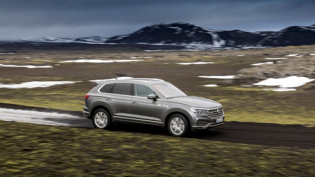 Volkswagen Touareg vừa ra mắt tại VMS 2019 sắp có bản R thể thao