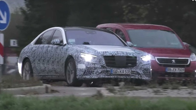 Mercedes-Benz S-Class tiếp tục lộ mặt chạy thử với trang bị mới