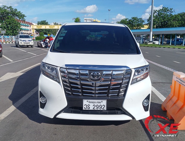 Đẳng cấp dân chơi Lào, xe sang biển siêu đẹp chạy đầy đường - Ảnh 7.