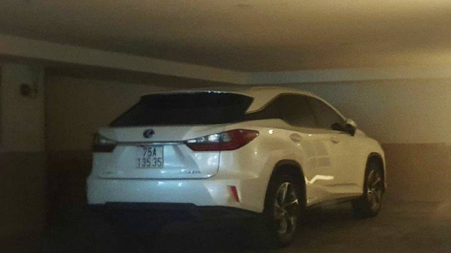 Bất minh cấp biển 'VIP' cho xe Lexus: Chủ tịch Thừa Thiên - Huế chỉ đạo làm rõ