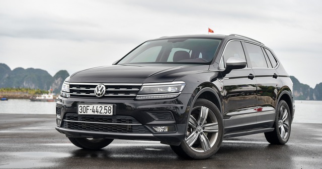 VW Tiguan Allspace giảm giá 40 triệu đồng, đón đầu Mercedes-Benz GLB sắp về Việt Nam - Ảnh 1.