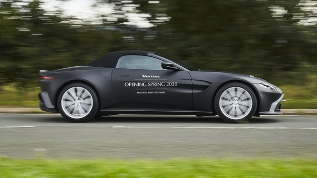 Aston Martin Vantage Roadster 2020 lộ diện với mui trần mỹ miều - Ảnh 1. Aston Martin Vantage Roadster 2020 lộ diện với mui trần mỹ miều - Ảnh 1.