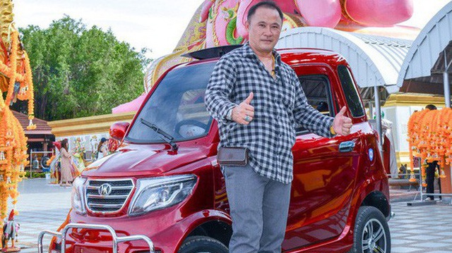 Cộng đồng mạng 'phát sốt' với chiếc ô tô điện ‘xịn xò’ chở được 2-3 người: Vừa không phải hít bụi mịn vừa thân thiện với môi trường lại có giá chỉ 75 triệu đồng bằng một chiếc xe máy!