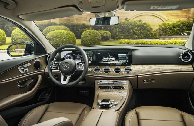 Cùng giá hơn 2,1 tỷ đồng, chọn Volvo S90 Inscription 2020 hay Mercedes-Benz E 200 2019? - Ảnh 4. Cùng giá hơn 2,1 tỷ đồng, chọn Volvo S90 Inscription 2020 hay Mercedes-Benz E 200 2019? - Ảnh 4.