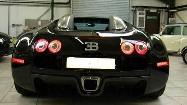 6 ngôi sao đình đám bị Bugatti cấm cửa vì những nguyên nhân lạ đời - Ảnh 1.