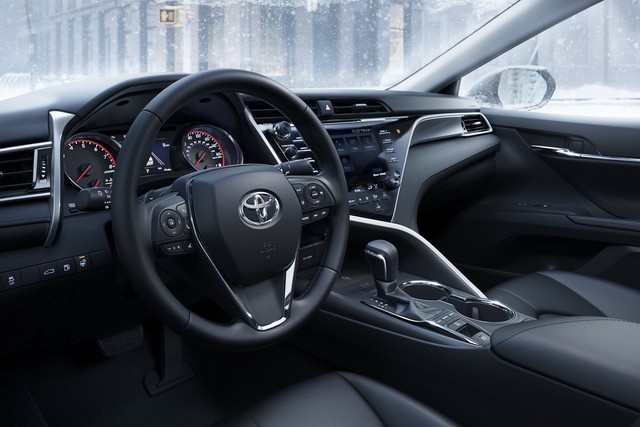 Toyota Camry 2020 chính thức bổ sung bản dẫn động 2 cầu sau 28 năm chờ đợi - Ảnh 3.